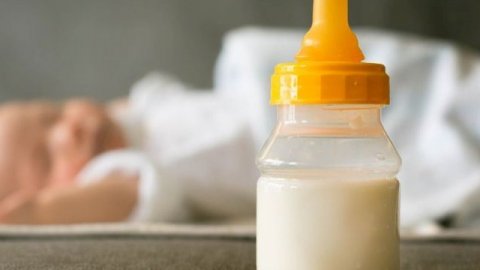 Bebek İçin Anne Sütünün Önemi ve Faydaları