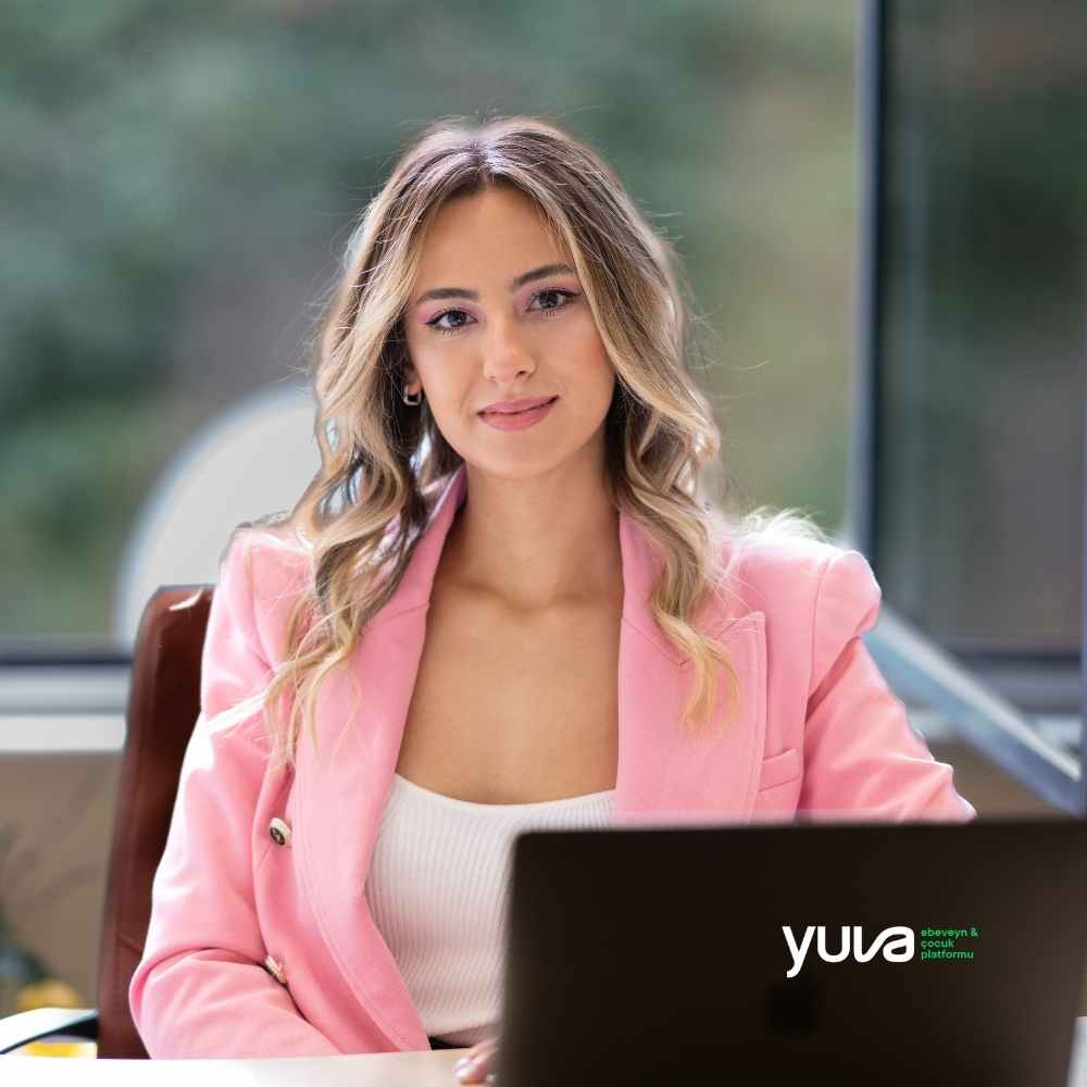 Zehra Akın Kadıköylü